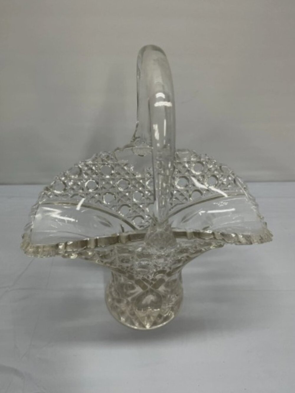 Vintage 1970s Le Smith Buttons and Daisies Crystal "Bride's" Basket